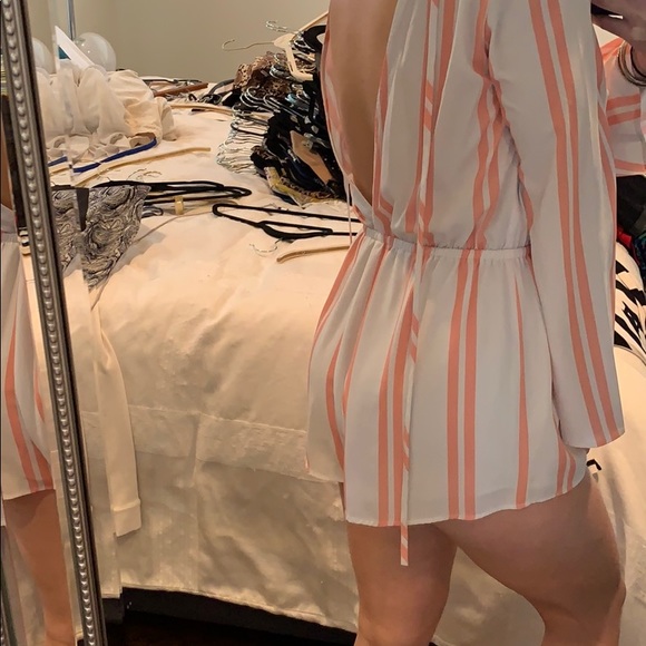 Romper 🌸 - Picture 2 of 3